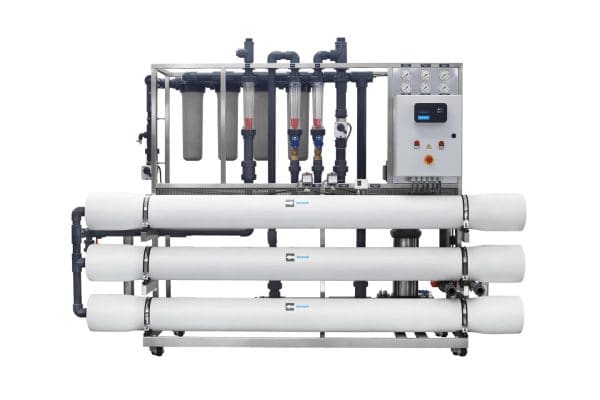 High-capacity reverse osmosis water filtration system for clean, purified water production. Industrial-grade equipment designed for residential and commercial use.